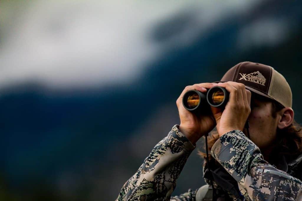 Best Budget Binoculars for Hunting Reviews - Budget Hunting Binoculars - proHuntingHacks