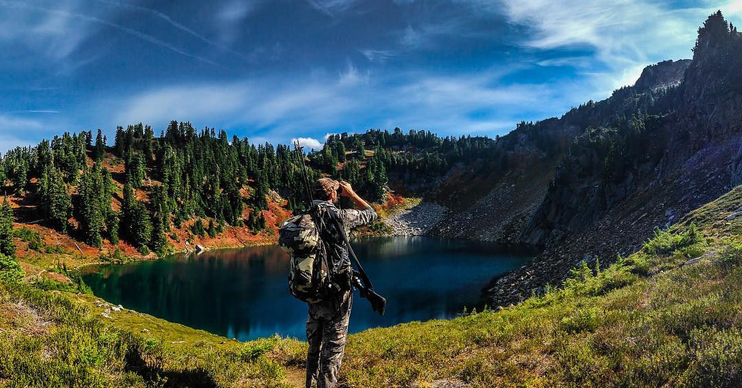 Best Budget Hunting Binoculars Reviews - Budget Binoculars for Hunting - proHuntingHacks